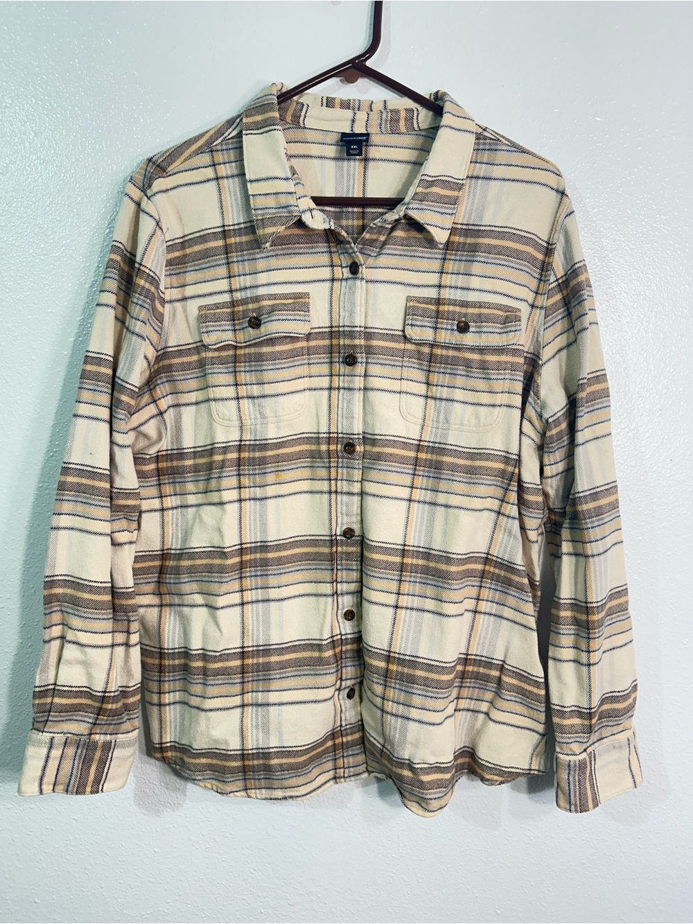 Patagonia Cream & Brown Plaid Lightweight Shirt Jacket Womens flannel